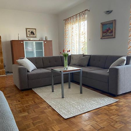Apartman Noni Biograd Na Moru Exteriér fotografie