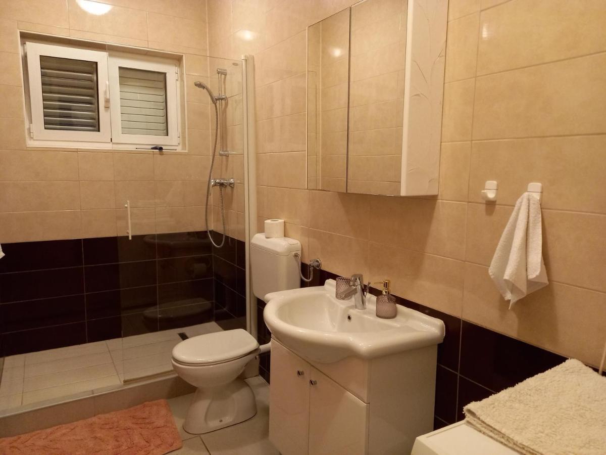 Apartman Noni Biograd Na Moru Exteriér fotografie
